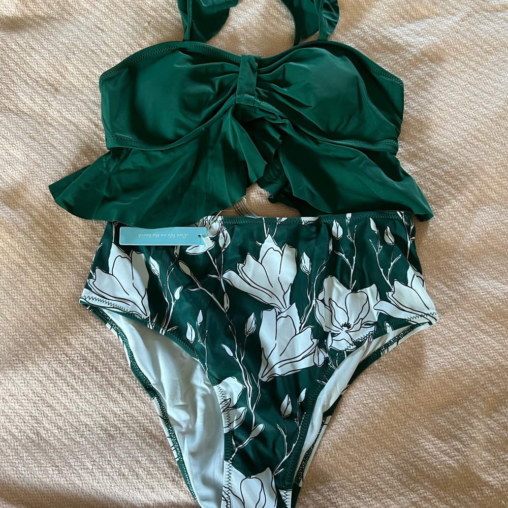 Flower Printed Shoulder Ruffle Tankini Set - Picture 4 of 5